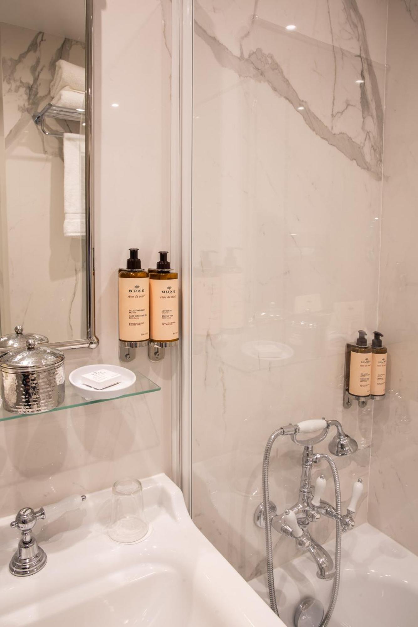 Hotel Le Relais Saint-Germain Париж Екстериор снимка